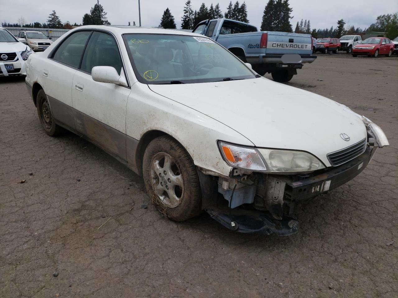 LEXUS ES 300 1997 with VIN JT8BF22GXV0022932 - Photo from auction