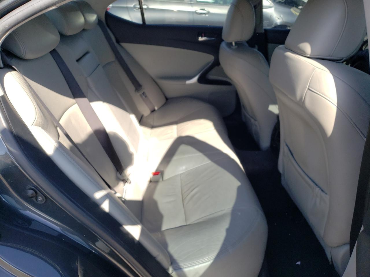 Photo 6 from auction – 2008 LEXUS IS 350 with VIN JTHBE262785021472