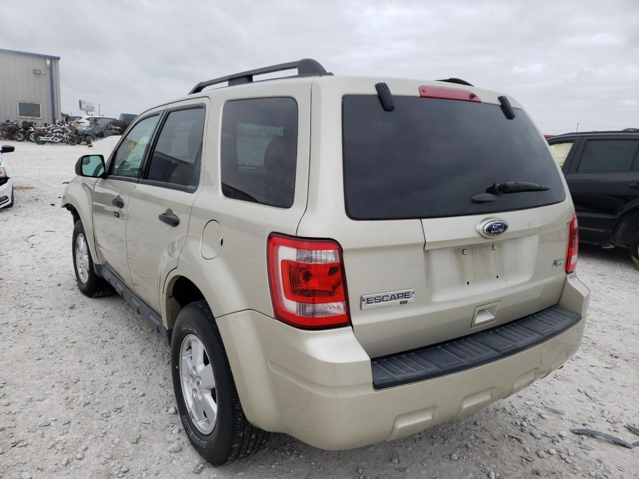 صورة رقم 3 من المزاد - 2012 FORD ESCAPE XLT مع VIN 1FMCU9DG0CKB09219
