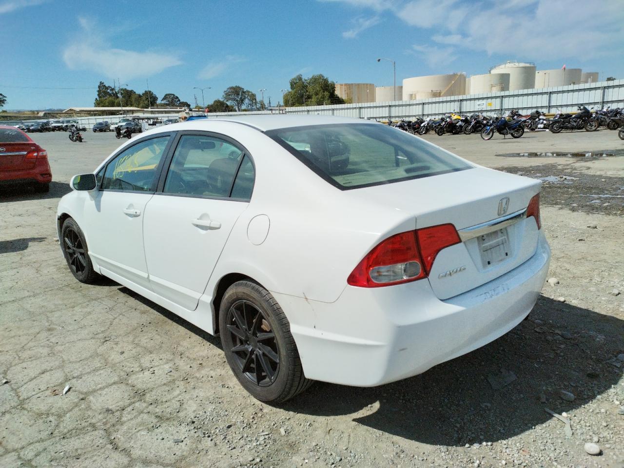 Photo 3 from auction – 2010 HONDA CIVIC LX with VIN 19XFA1F56AE007432