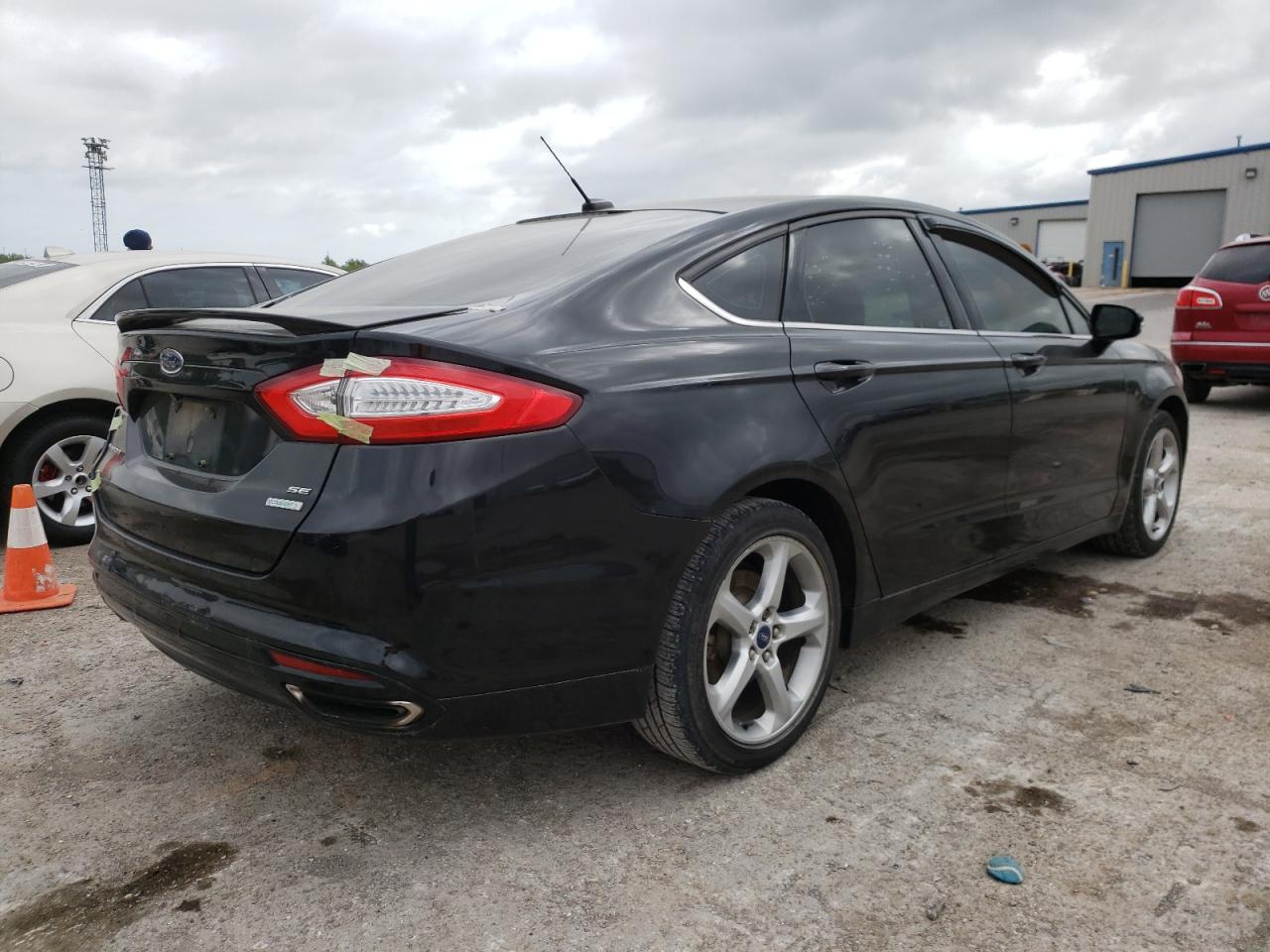 Photo 4 from auction – 2015 FORD FUSION SE with VIN 3FA6P0H97FR239682
