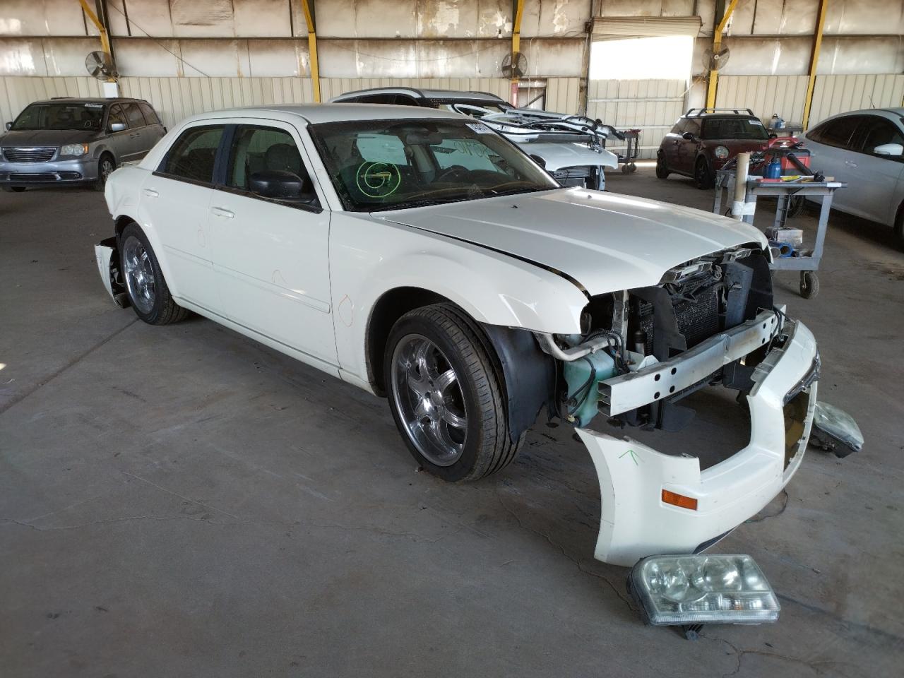 CHRYSLER 300 2005 with VIN 2C3JA43R75H594161 - Photo from auction