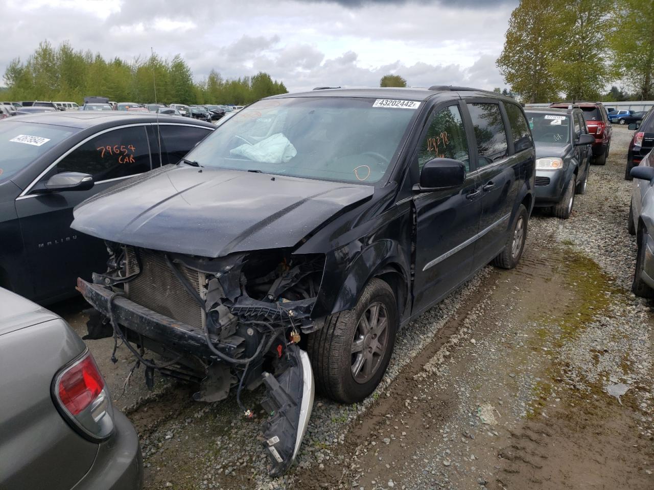 Photo 2 from auction – 2012 CHRYSLER TOWN & COU with VIN 2C4RC1BGXCR375502