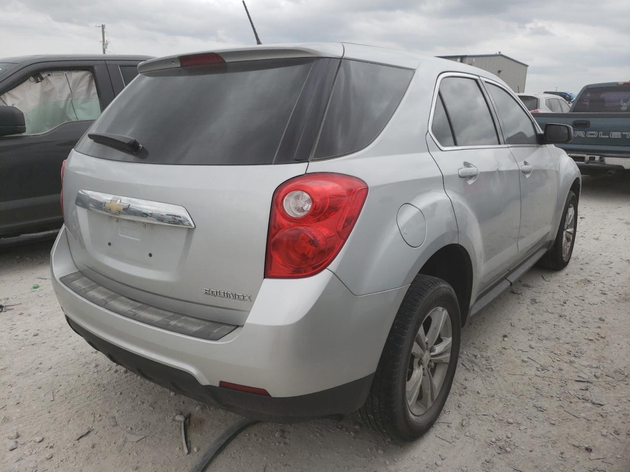 Photo 4 from auction – 2013 CHEVROLET EQUINOX LS with VIN 2GNALBEK5D6223897