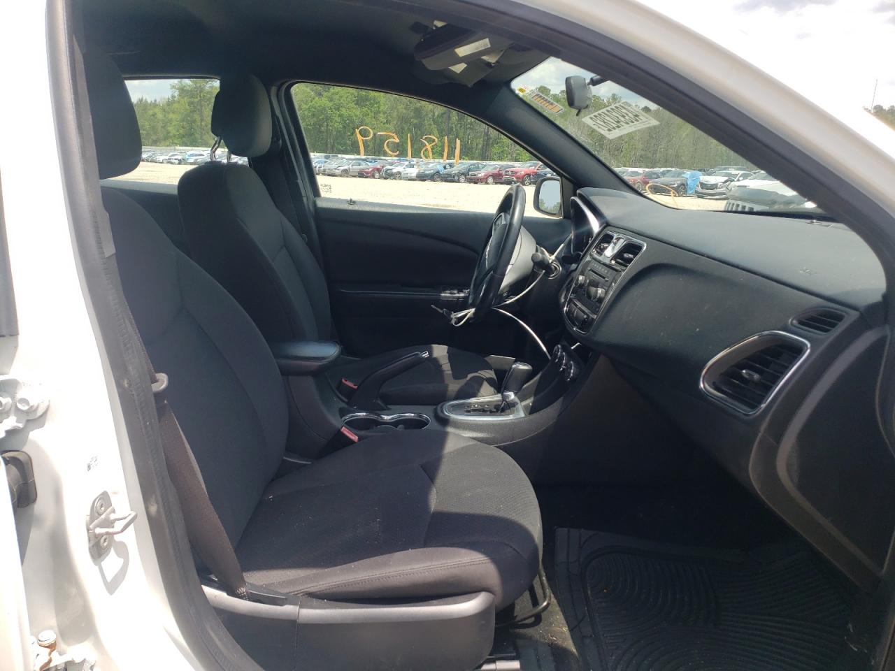 صورة رقم 5 من المزاد - 2013 CHRYSLER 200 TOURIN مع VIN 1C3CCBBB3DN763058