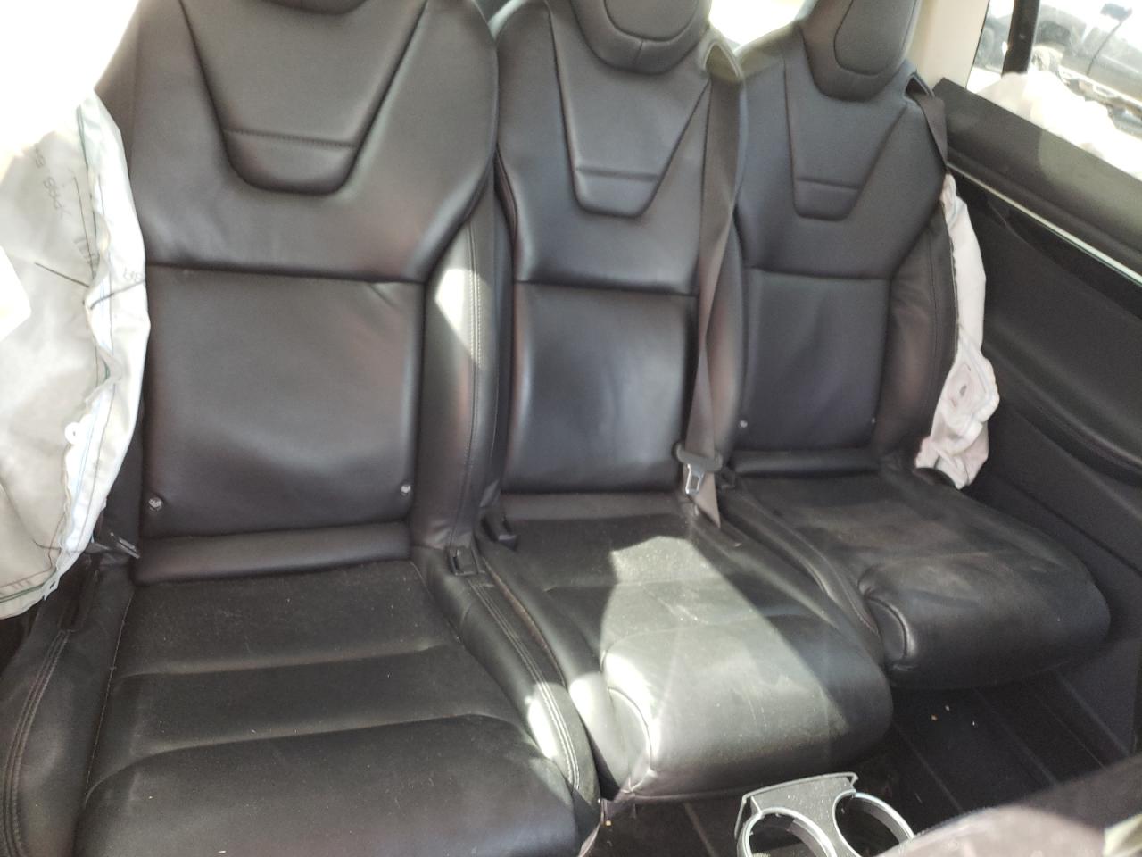 Photo 6 from auction – 2016 TESLA MODEL X with VIN 5YJXCAE2XGF009032