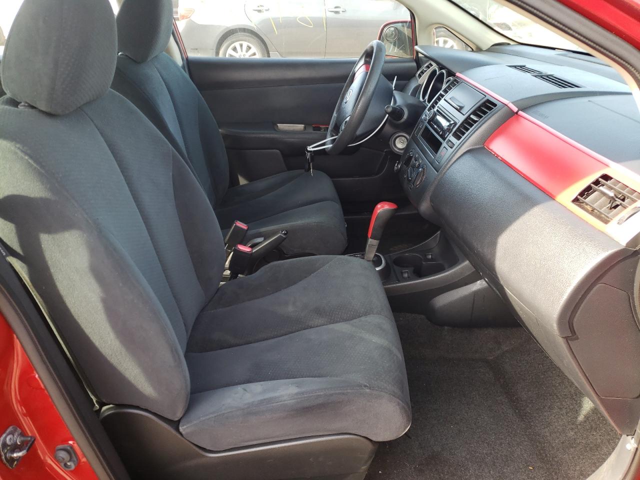 Photo 5 from auction – 2010 NISSAN VERSA S with VIN 3N1BC1AP2AL457000