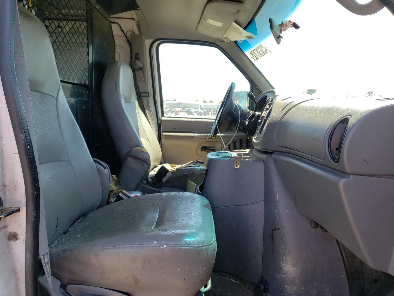 Фото 5 с аукциона – 2001 FORD ECONOLINE с VIN 1FTNE24L31HA43533