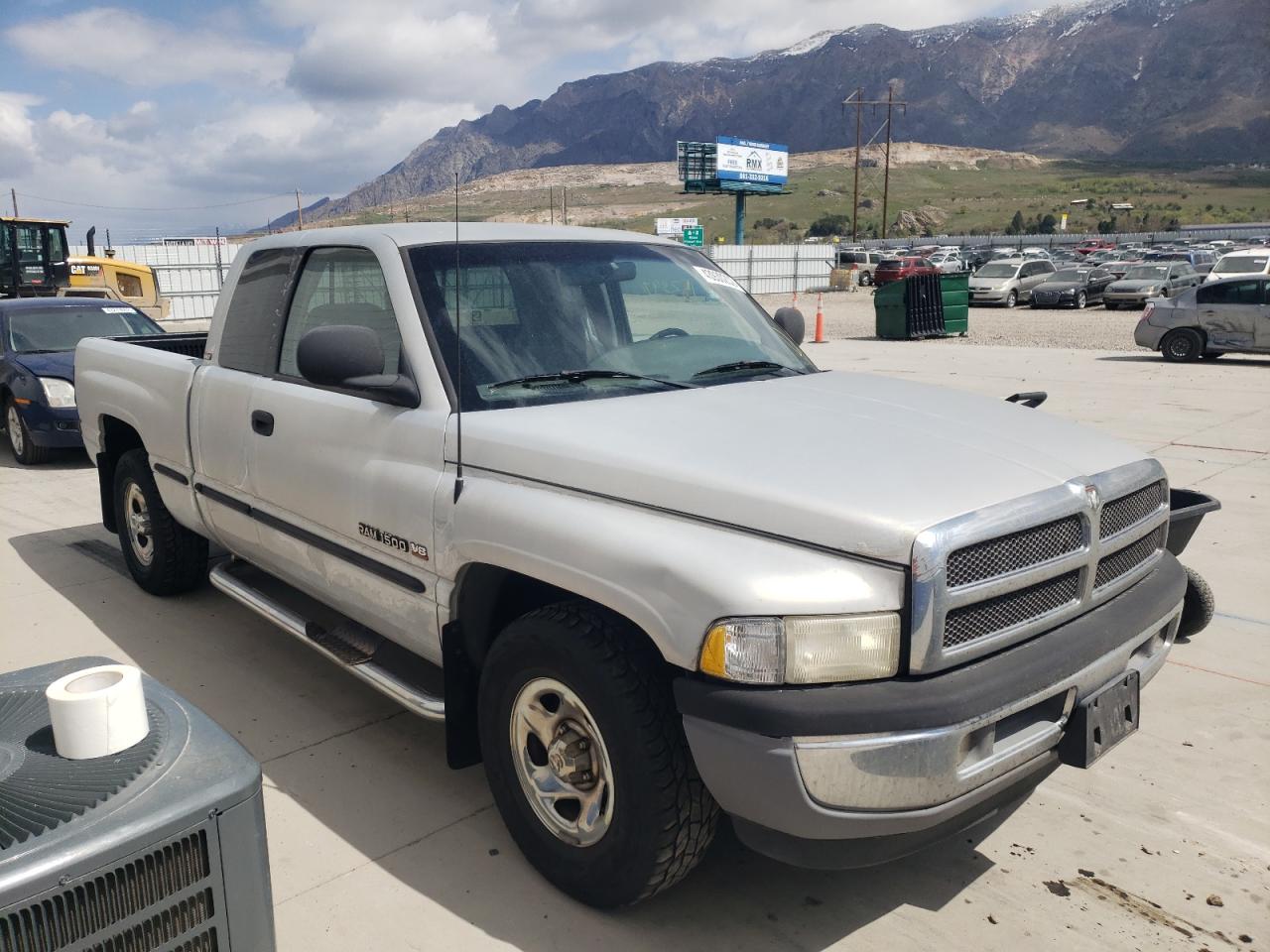 Photo 1 from auction – 1998 DODGE RAM 1500 with VIN 1B7HC13Z5WJ206282