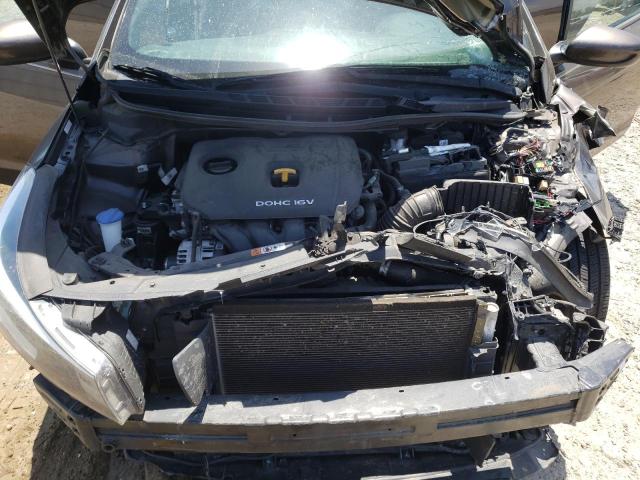 Photo 7 from auction – 2017 KIA FORTE LX with VIN 3KPFK4A75HE142001