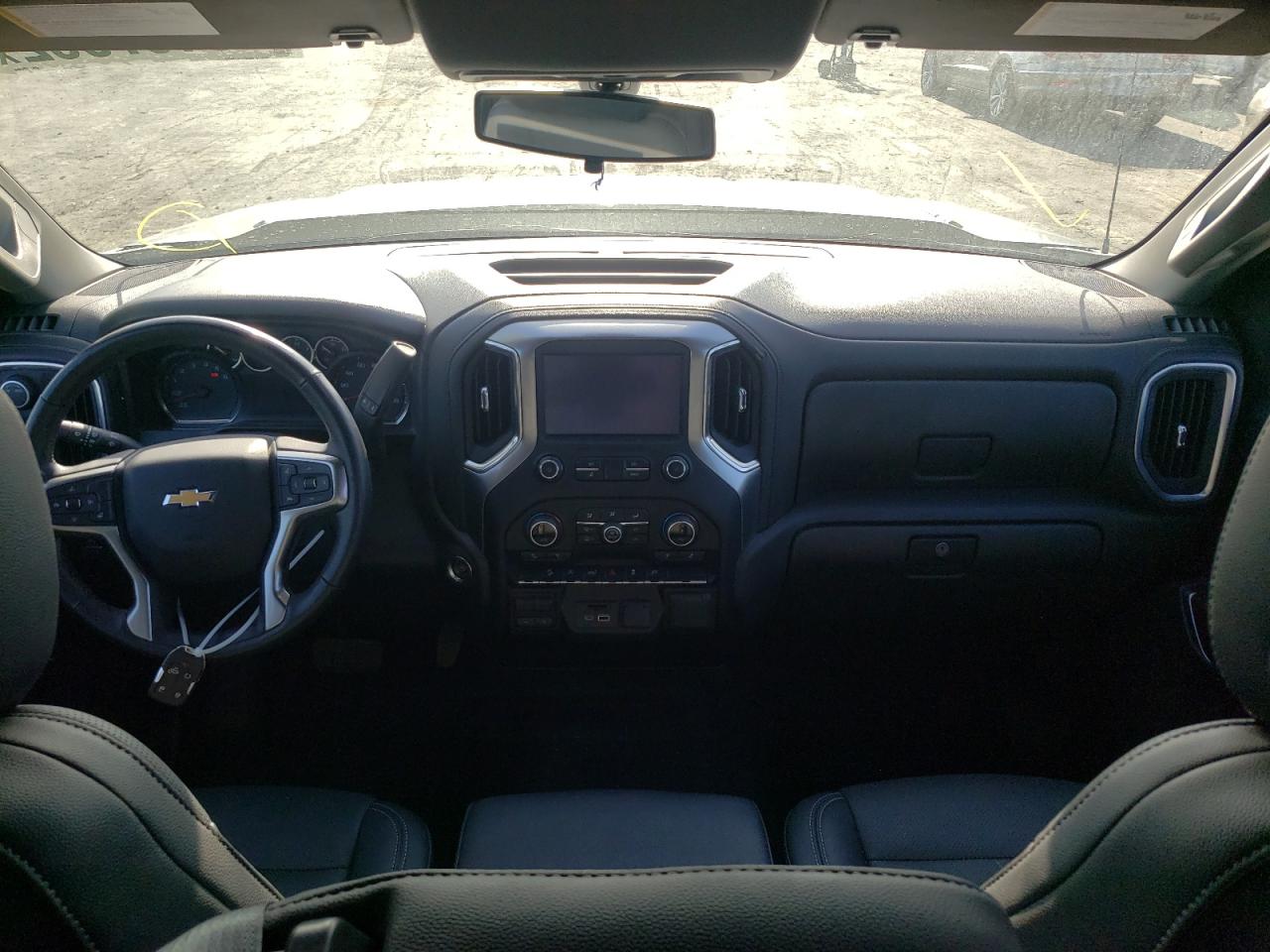 Photo 9 from auction – 2020 CHEVROLET SILVERADO with VIN 3GCUYDET3LG324354