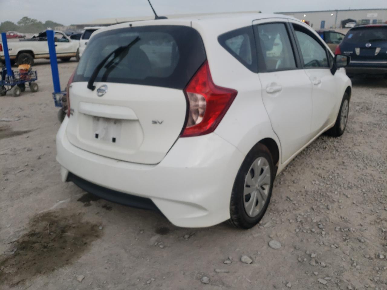 Photo 4 from auction – 2017 NISSAN VERSA NOTE with VIN 3N1CE2CP3HL357659