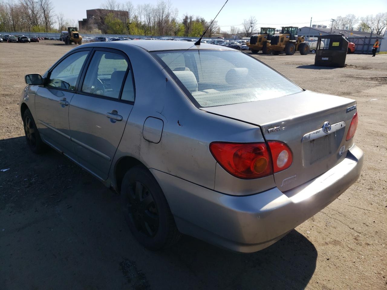 Photo 3 from auction – 2004 TOYOTA COROLLA CE with VIN 2T1BR38E64C215118