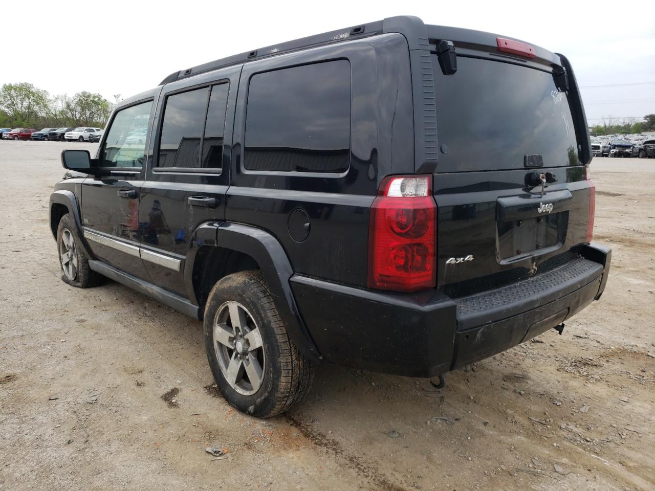 Photo 3 from auction – 2006 JEEP COMMANDER with VIN 1J8HG48KX6C338260
