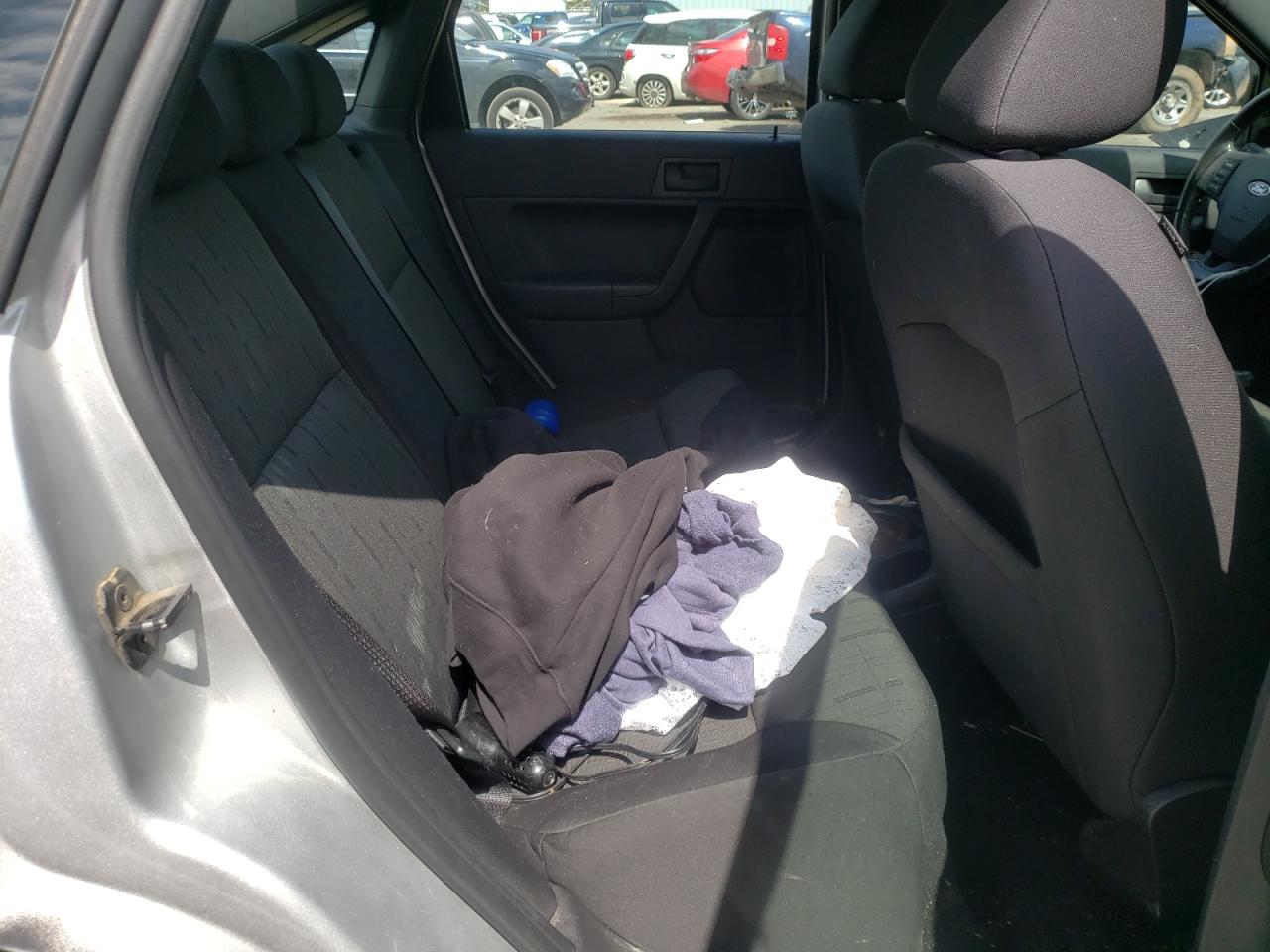 Photo 6 from auction – 2011 FORD FOCUS SE with VIN 1FAHP3FN9BW205082