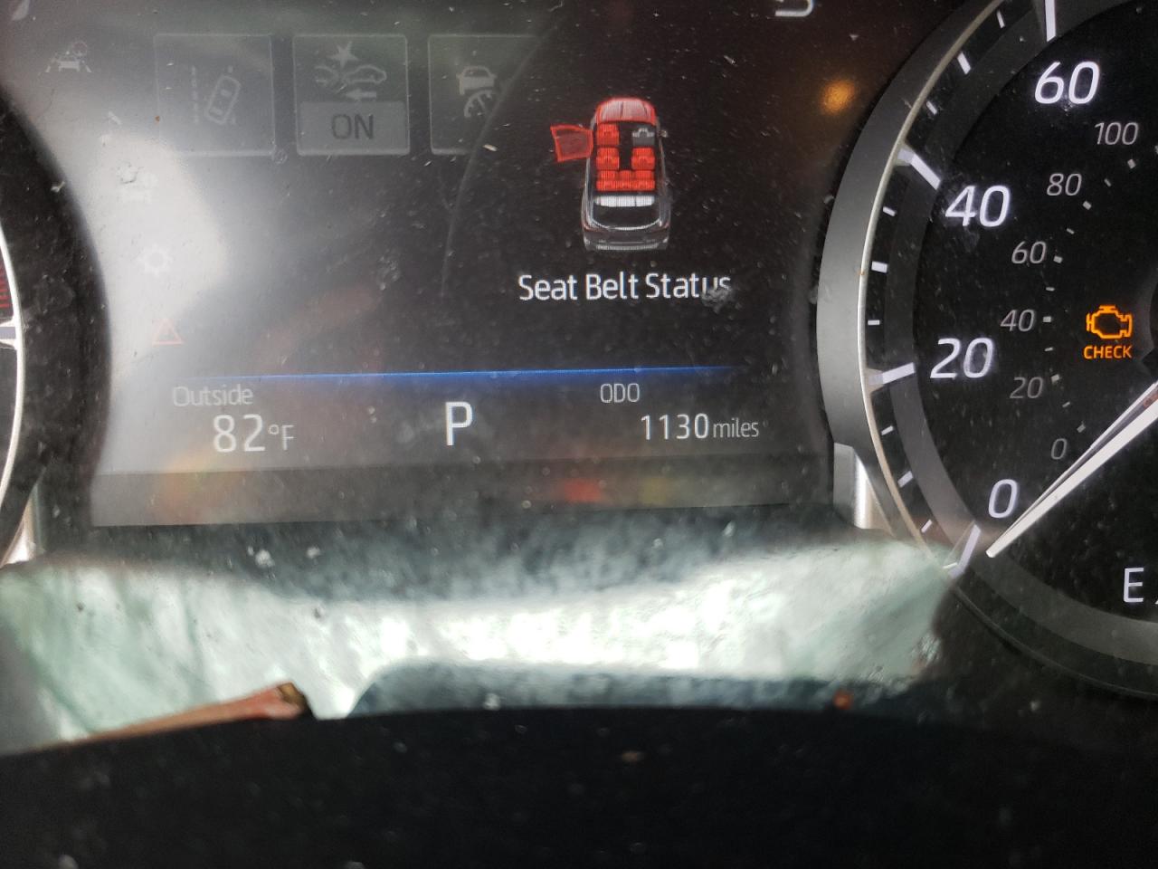Photo 8 from auction – 2022 TOYOTA HIGHLANDER with VIN 5TDLZRAHXNS102163