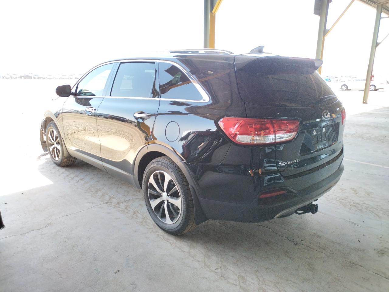 Photo 3 from auction – 2017 KIA SORENTO EX with VIN 5XYPH4A53HG293388