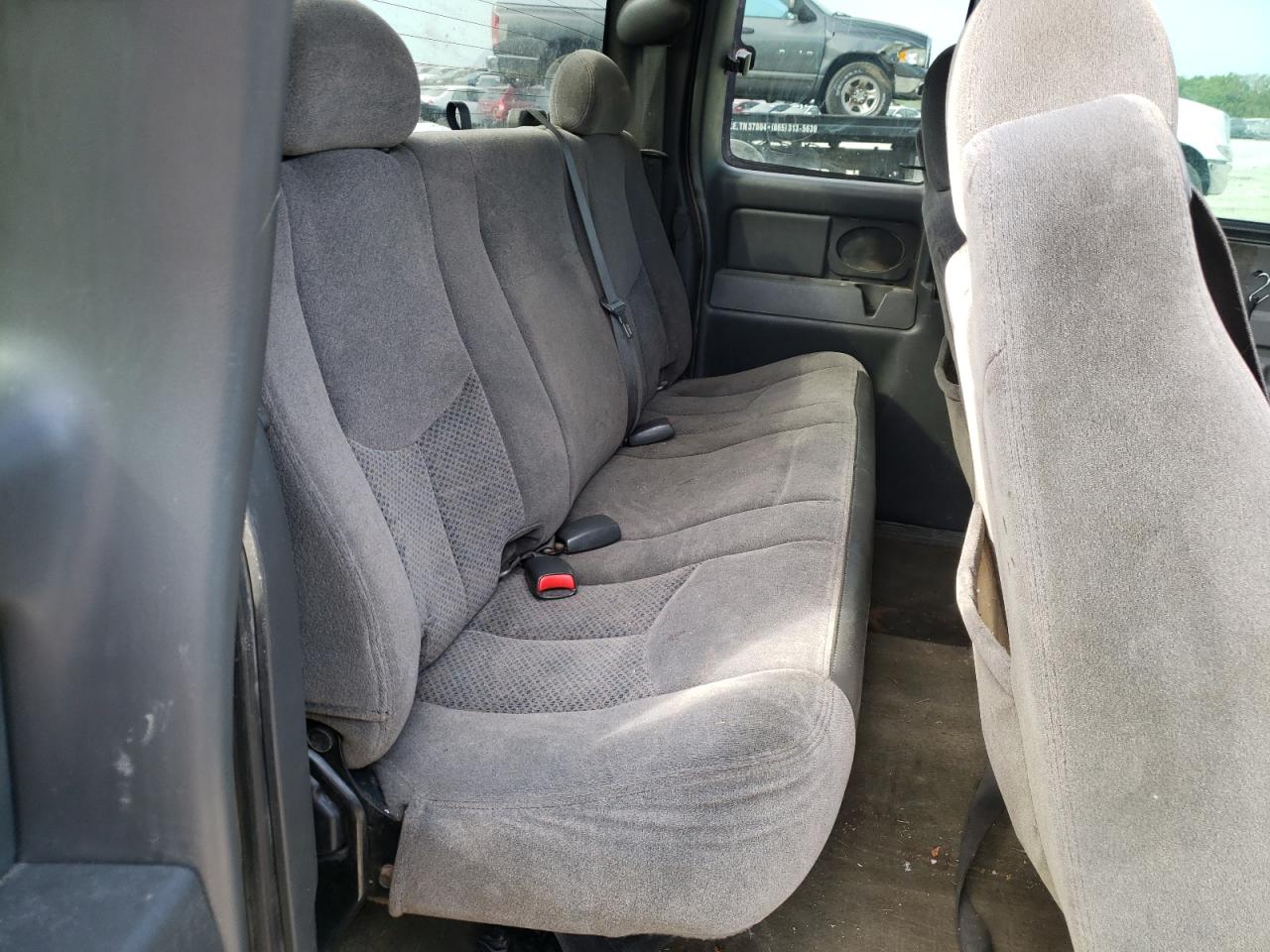 Photo 6 from auction – 2006 CHEVROLET SILVERADO with VIN 1GCEK19V96Z231049