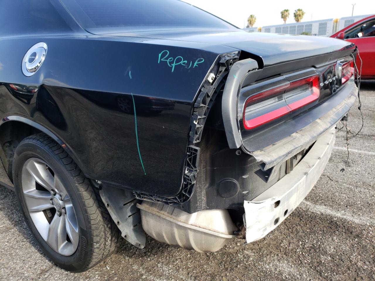 Photo 9 from auction – 2015 DODGE CHALLENGER with VIN 2C3CDZAG1FH787955