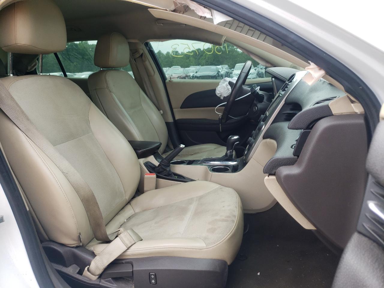 Photo 5 from auction – 2015 CHEVROLET MALIBU 2LT with VIN 1G11D5SL2FF122516