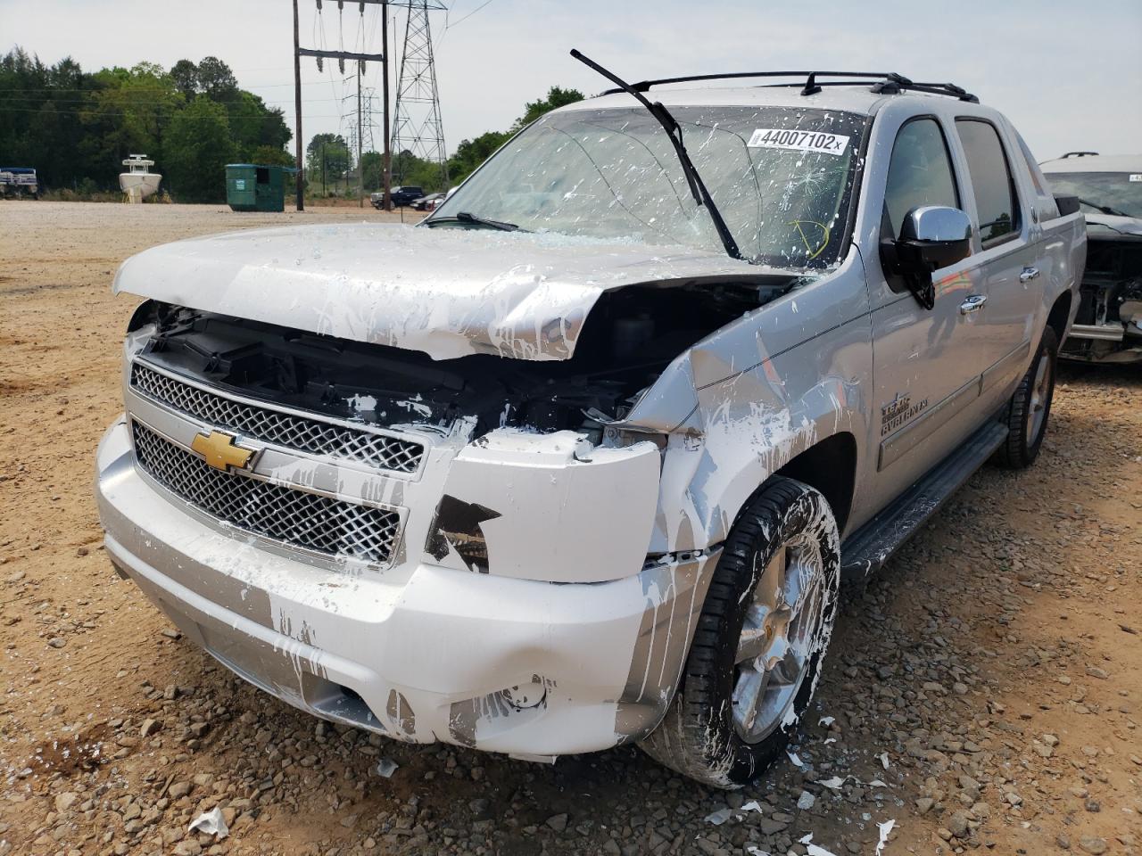 Photo 2 from auction – 2013 CHEVROLET AVALANCHE with VIN 3GNMCEE02DG208386