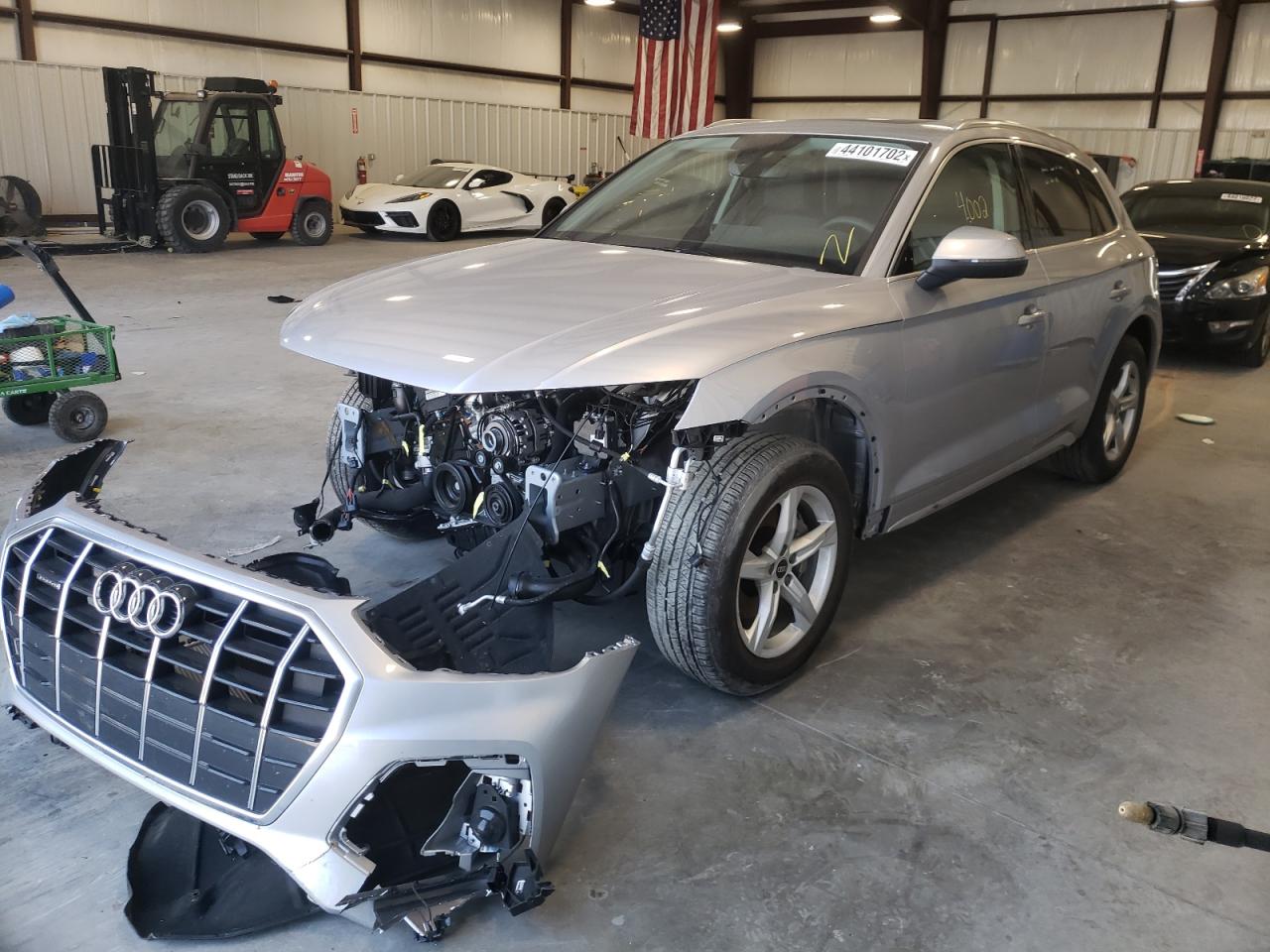 Photo 2 from auction – 2021 AUDI Q5 PREMIUM with VIN WA1AAAFY9M2098440