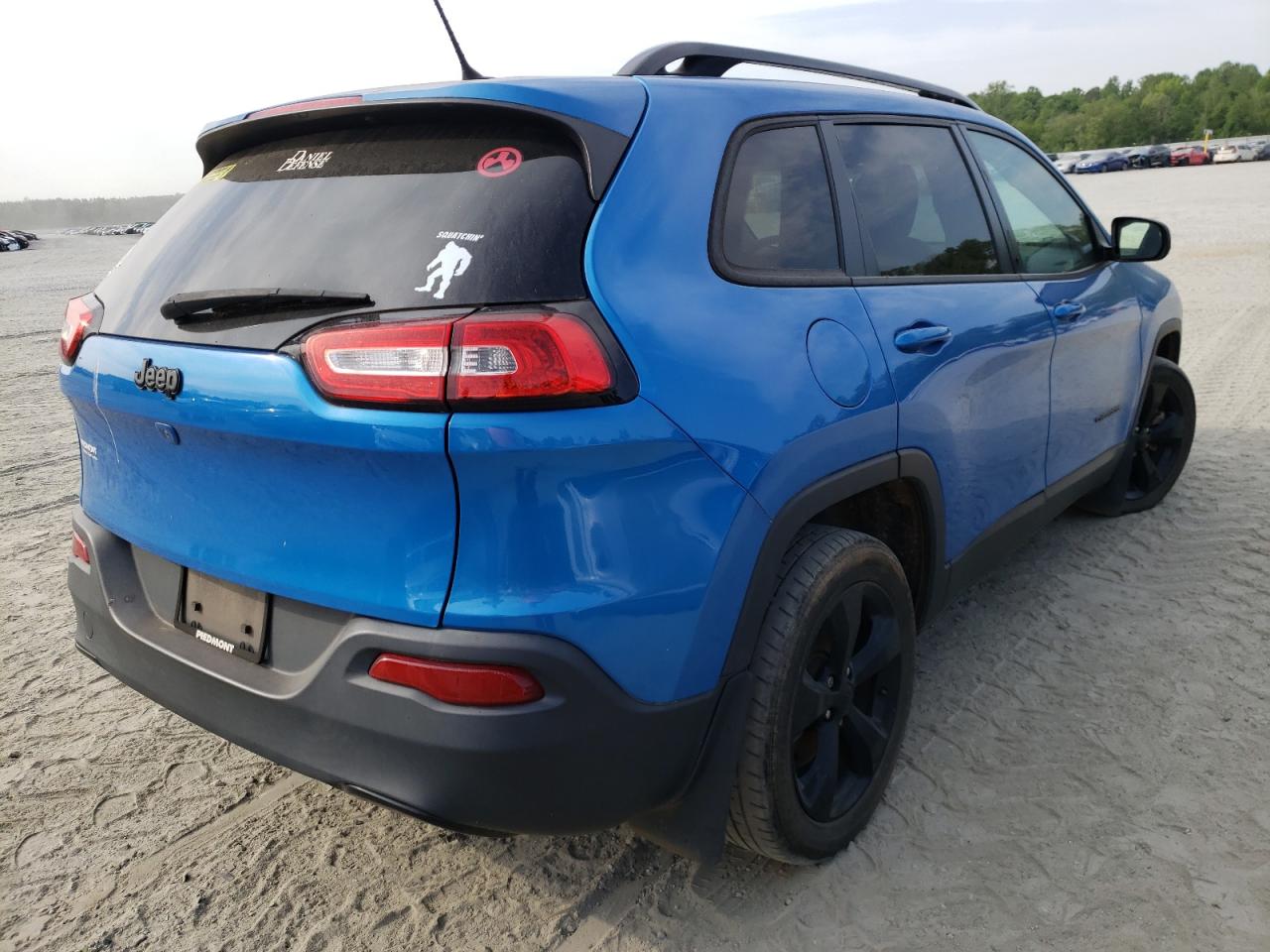 Photo 4 from auction – 2018 JEEP CHEROKEE L with VIN 1C4PJLCB7JD558769