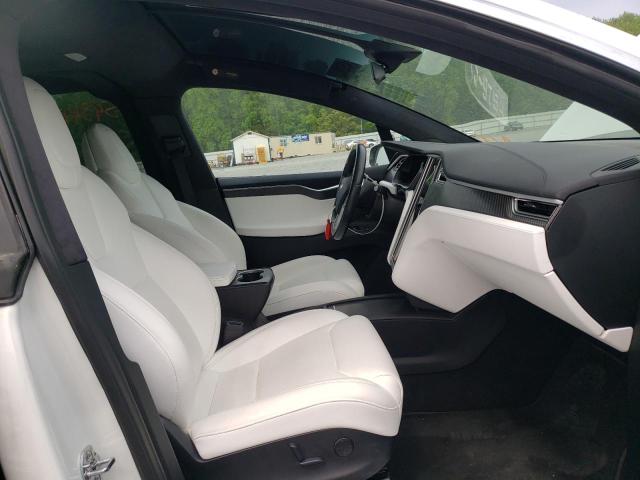 Photo 5 from auction – 2018 TESLA MODEL X with VIN 5YJXCDE23JF088049