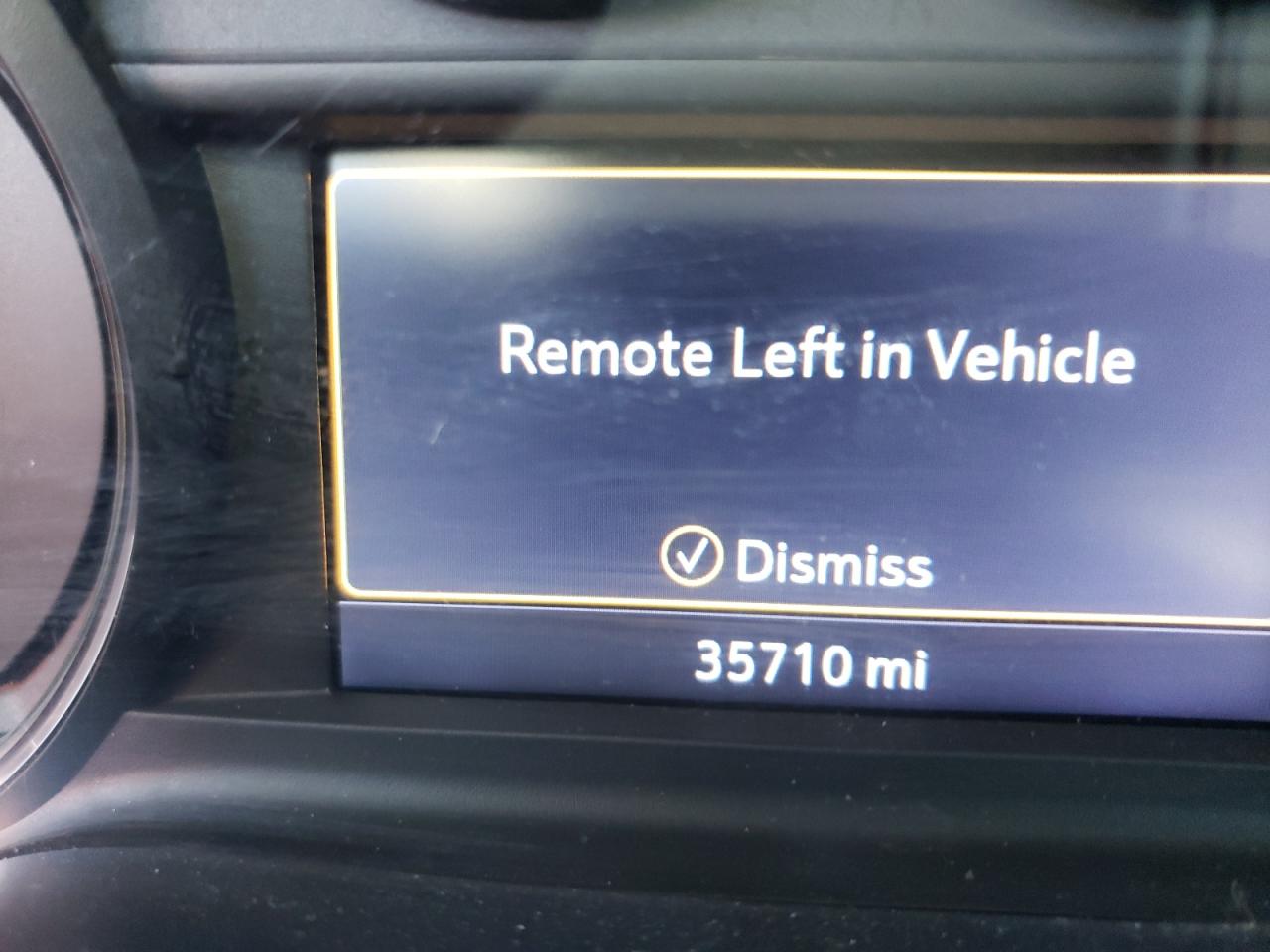 Photo 8 from auction – 2020 CHEVROLET SILVERADO with VIN 3GCUYDET3LG324354