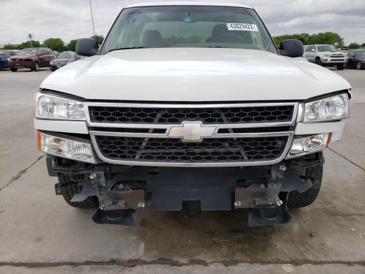 Photo 9 from auction – 2006 CHEVROLET SILVERADO with VIN 2GCEC19V961145956