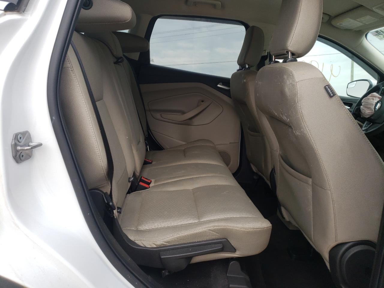 Photo 6 from auction – 2019 FORD ESCAPE SE with VIN 1FMCU9GD1KUA09540