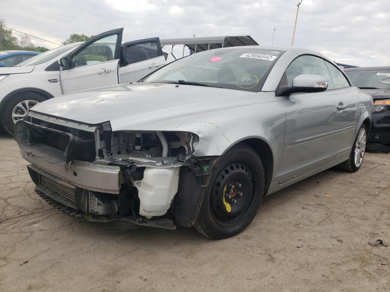 Photo 2 from auction – 2009 VOLVO C70 T5 with VIN YV1MC67279J077050