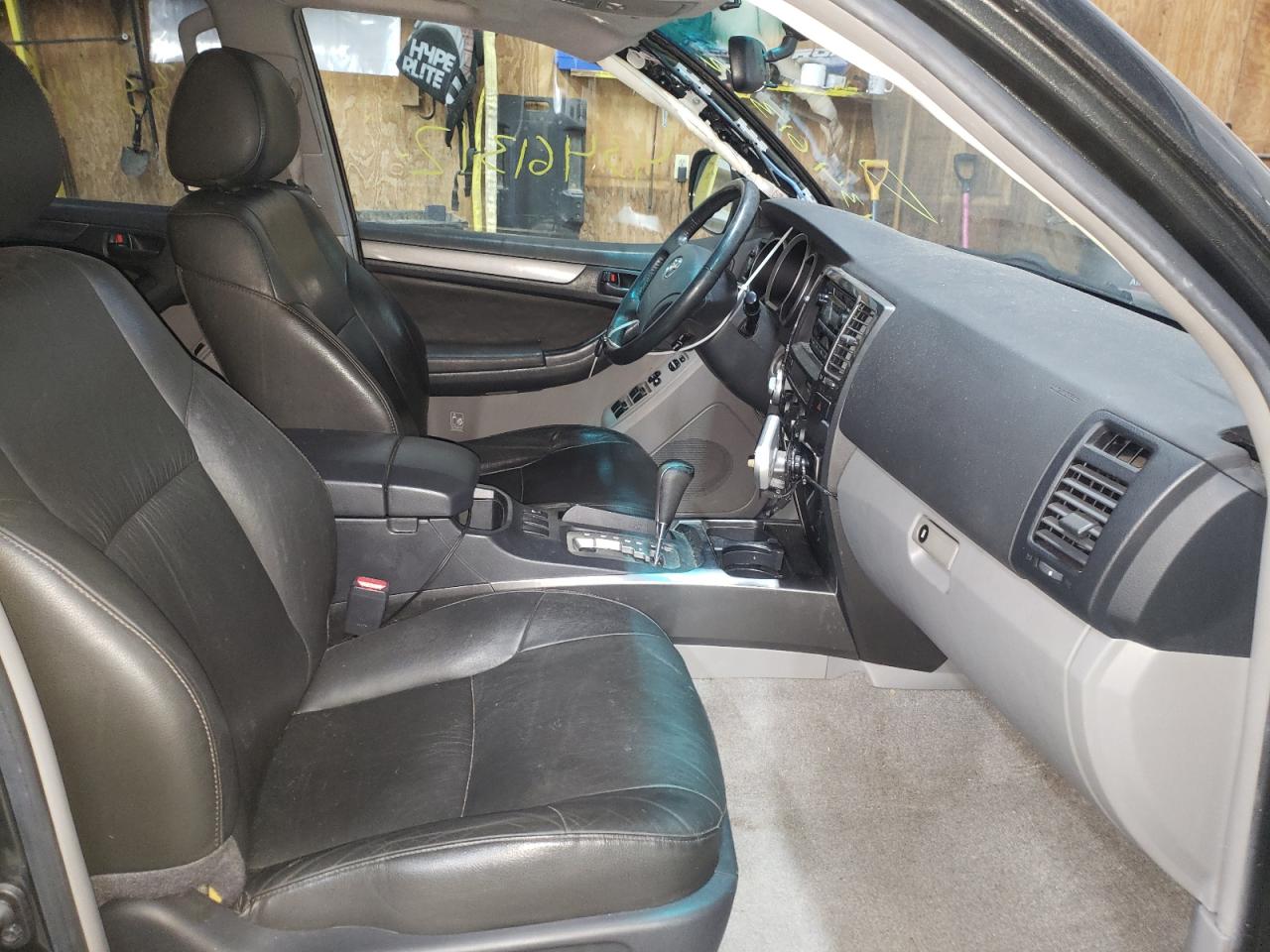 Photo 5 from auction – 2007 TOYOTA 4RUNNER SR with VIN JTEBU14R270116110