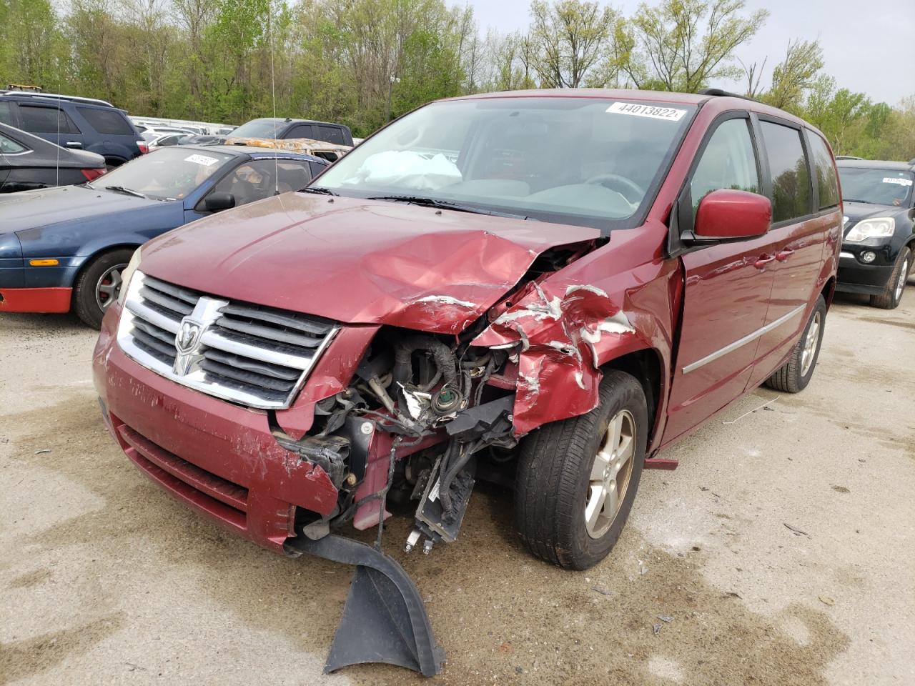 Photo 2 from auction – 2010 DODGE GRAND CARA with VIN 2D4RN5D14AR367275