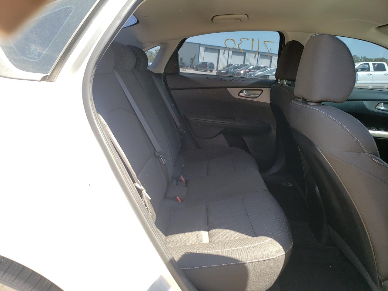 Photo 6 from auction – 2019 KIA FORTE FE with VIN 3KPF24AD6KE007073