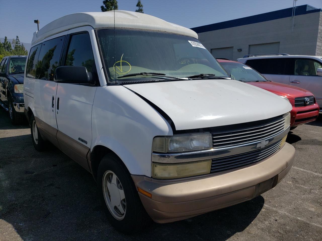 Photo 1 from auction – 1998 CHEVROLET ASTRO with VIN 1GNDM19W5WB118889