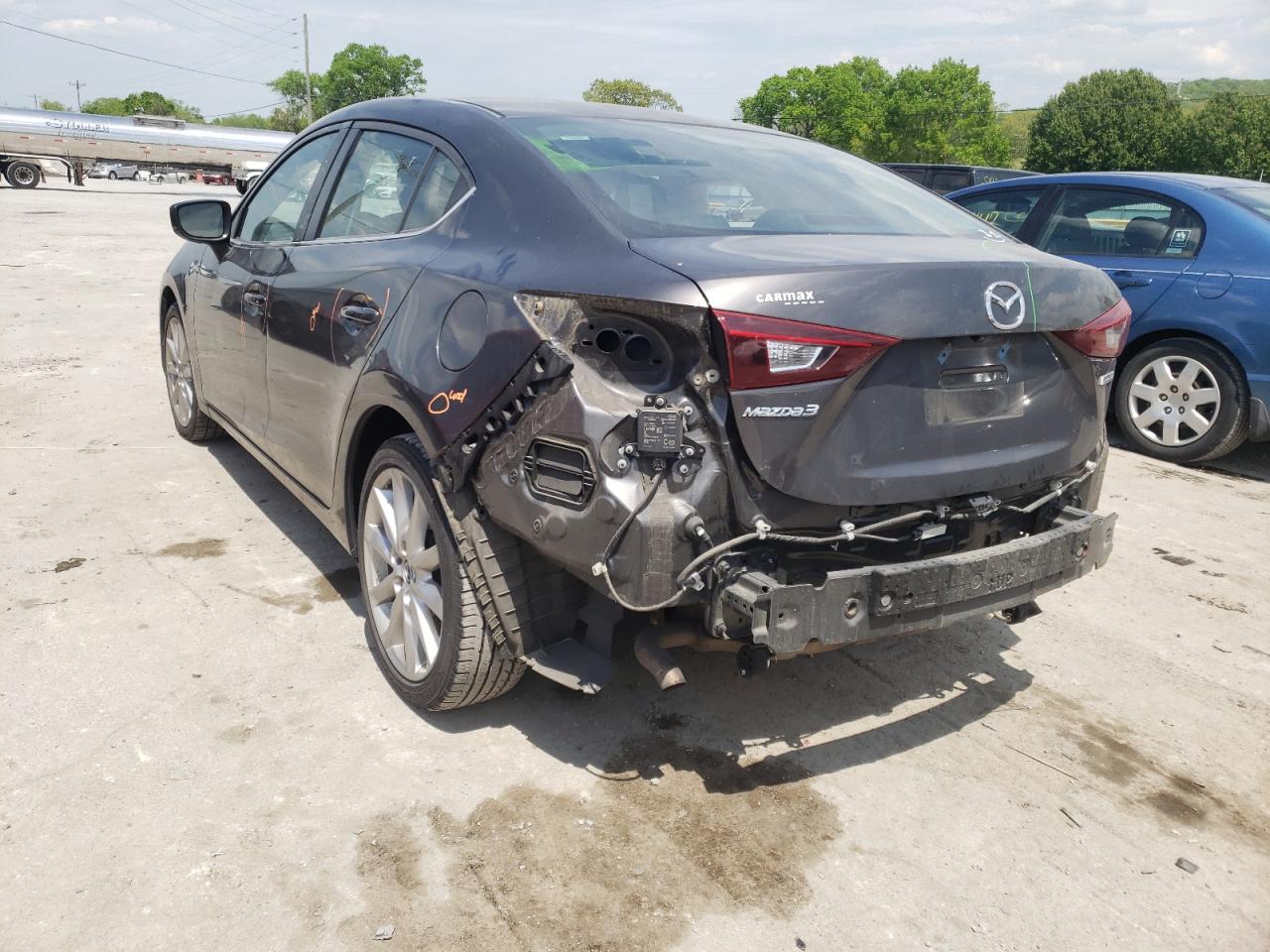 Photo 3 from auction – 2017 MAZDA 3 TOURING with VIN 3MZBN1V75HM130013