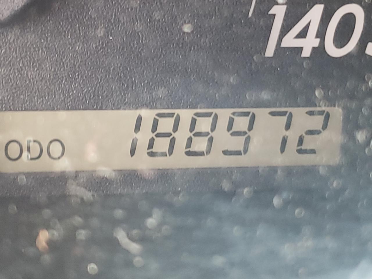Photo 8 from auction – 2005 TOYOTA CAMRY with VIN 4T1BE32K25U004542