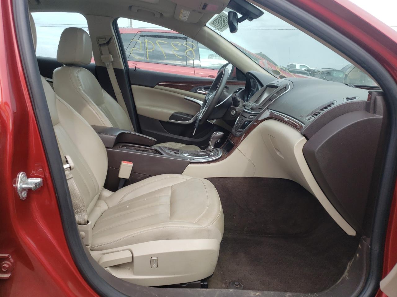 Photo 5 from auction – 2014 BUICK REGAL with VIN 2G4GK5EX0E9325218