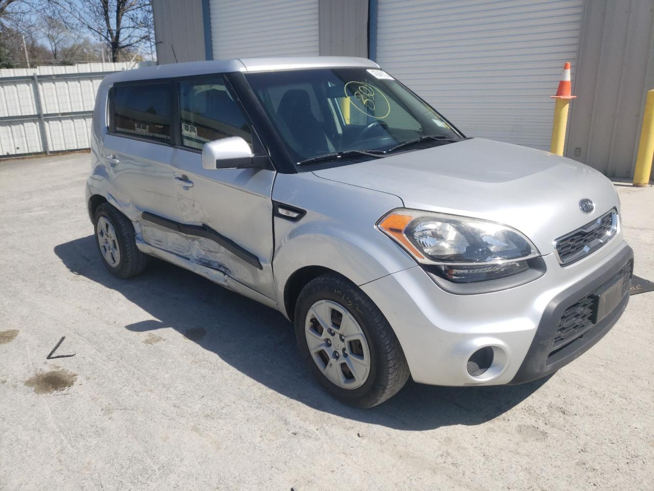 KIA SOUL 2012 مع رقم تعريف المركبة KNDJT2A51C7425966 - صورة من المزاد