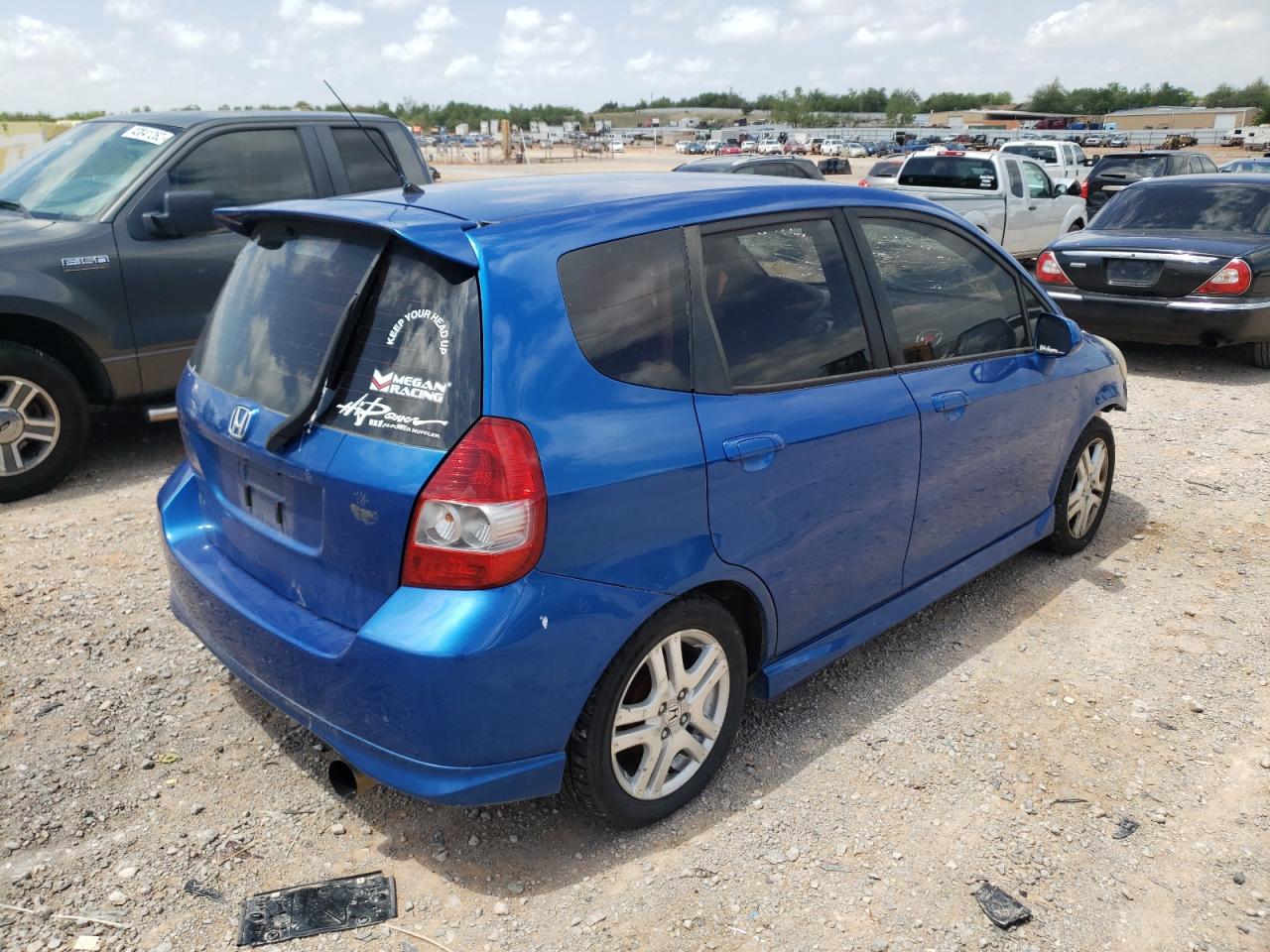 Photo 4 from auction – 2007 HONDA FIT S with VIN JHMGD38677S012902