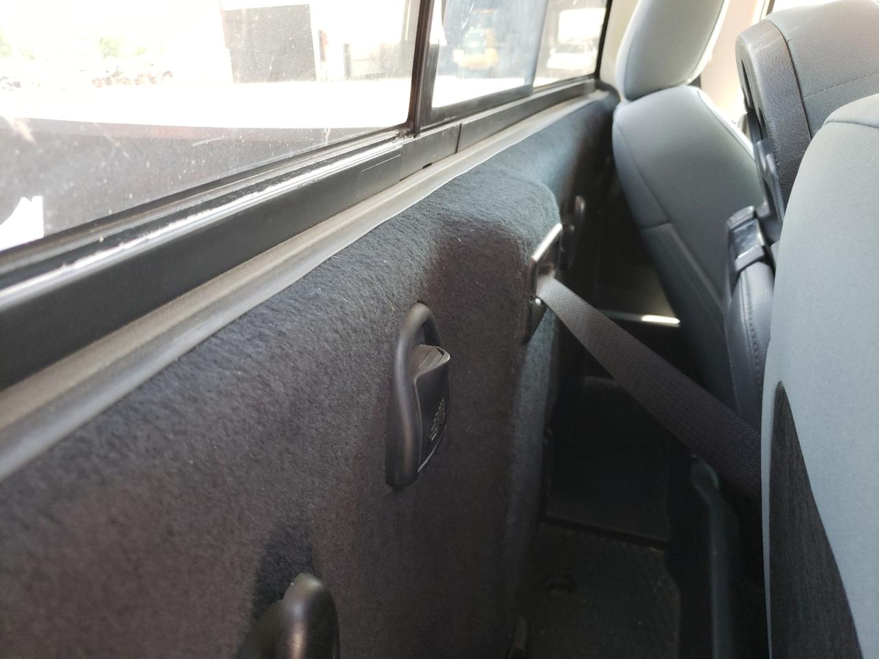 Photo 6 from auction – 2015 RAM 1500 SLT with VIN 3C6JR7BT7FG541052
