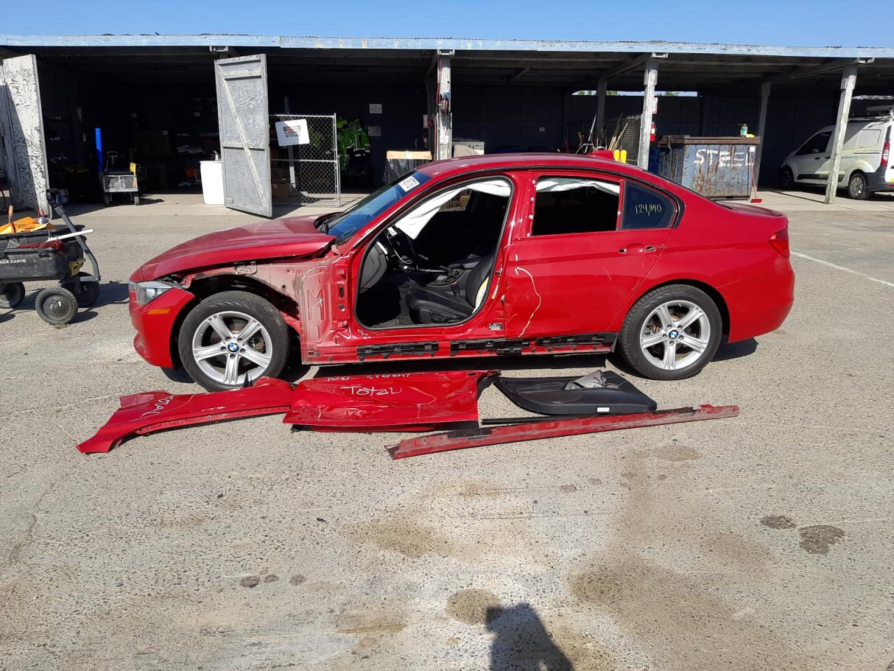 Photo 9 from auction – 2014 BMW 320 I with VIN WBA3B1G53ENS79787