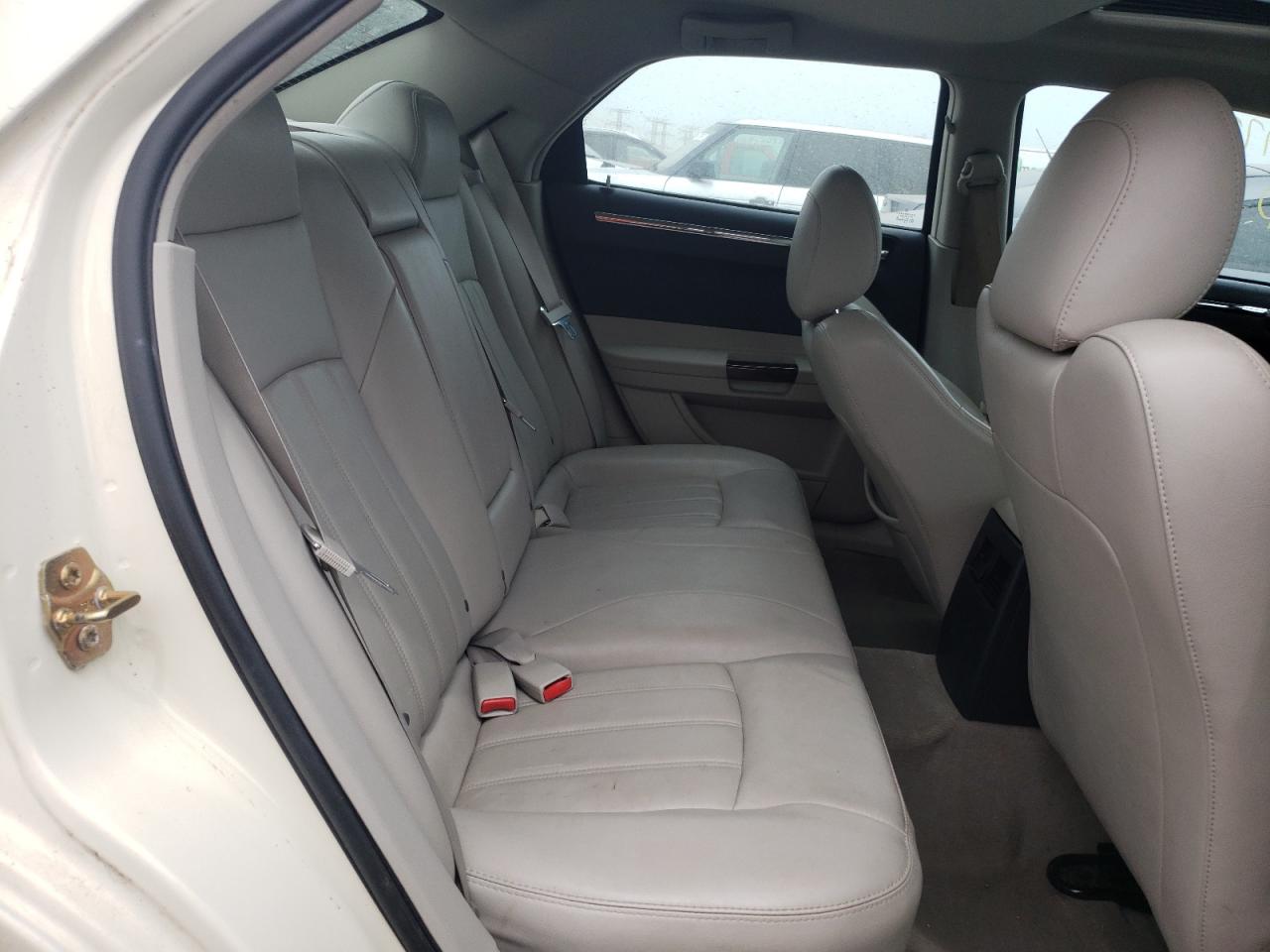Photo 6 from auction – 2006 CHRYSLER 300C with VIN 2C3KA63H56H440265