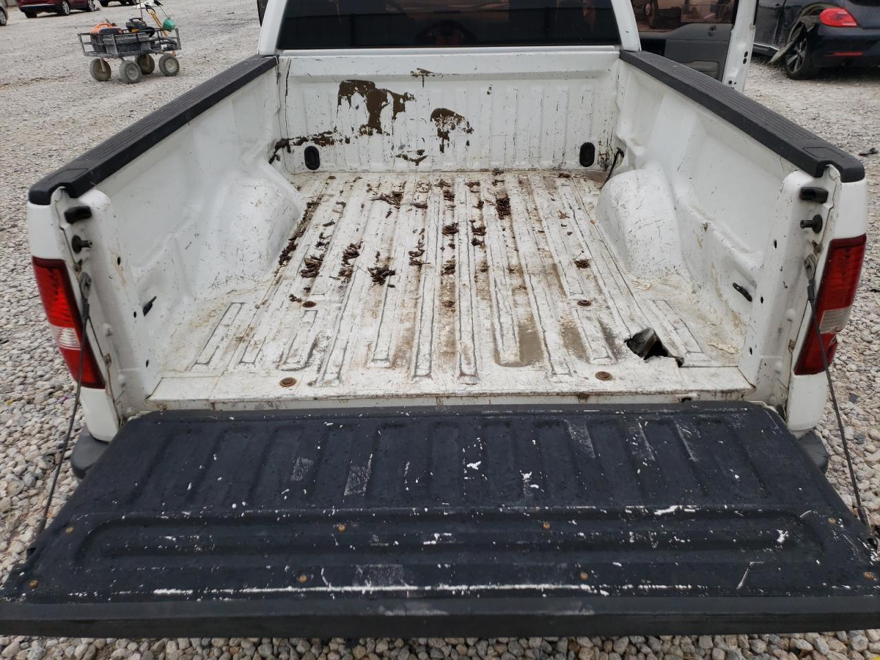Photo 6 from auction – 2006 FORD F150 with VIN 1FTRF12246NA22508