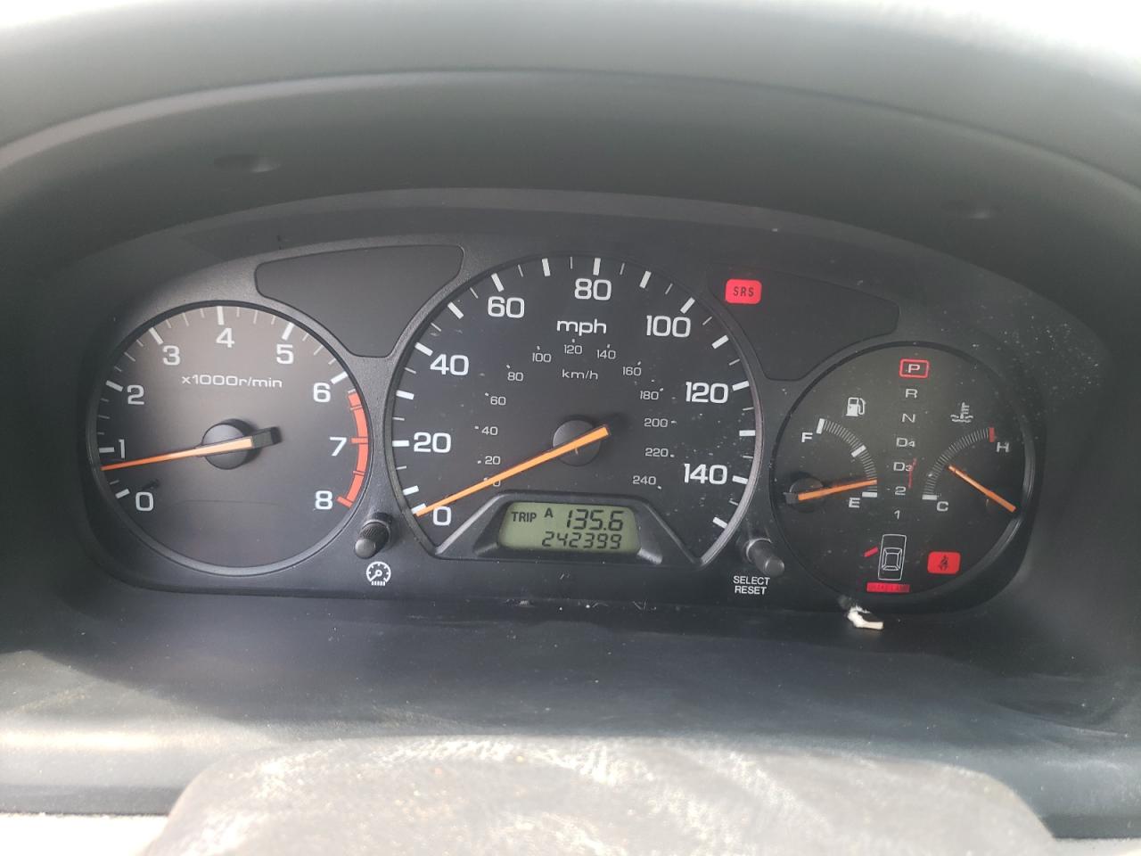 Photo 8 from auction – 2002 HONDA ACCORD EX with VIN 1HGCG566X2A100302