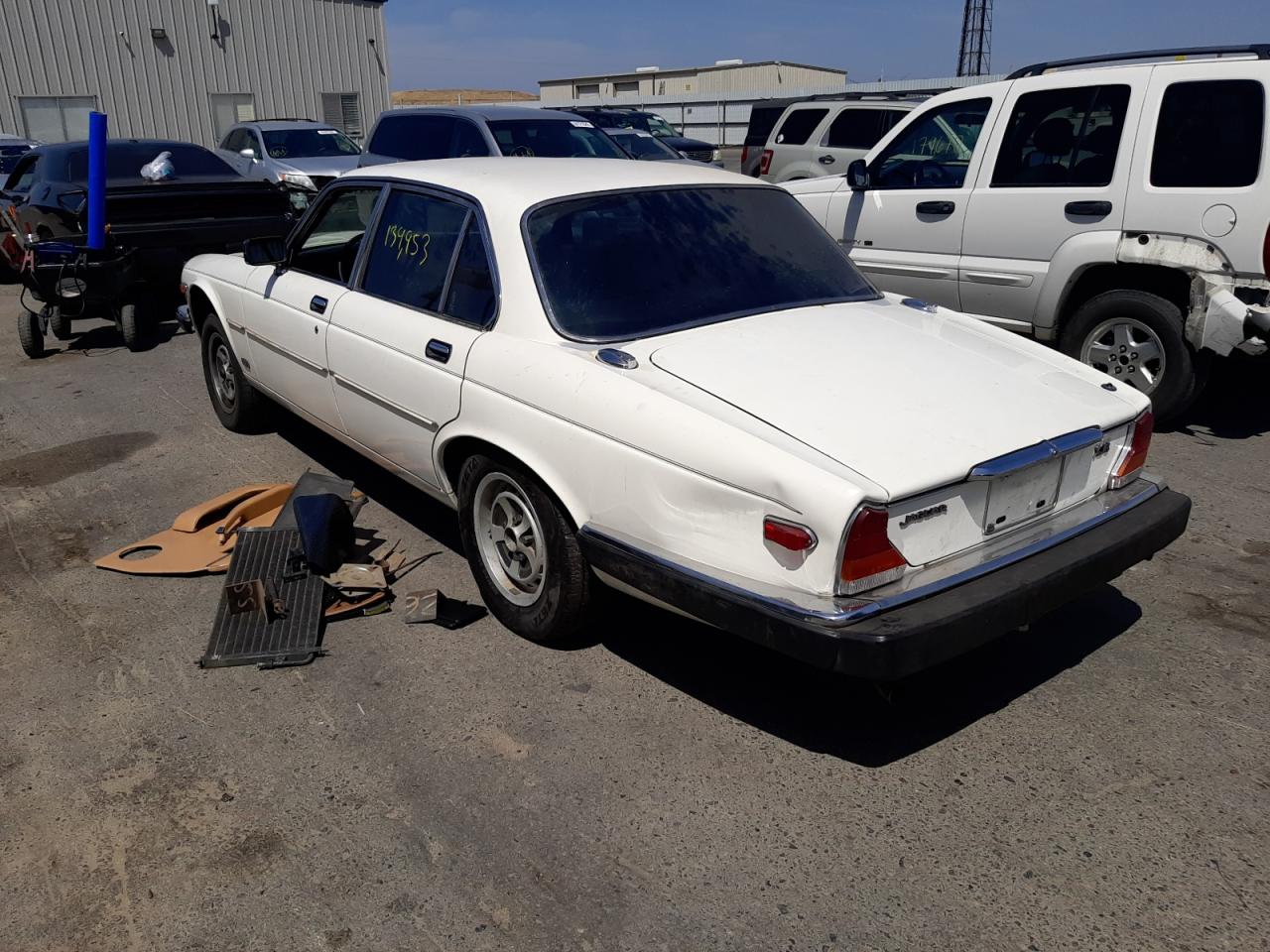 Photo 3 from auction – 1985 JAGUAR XJ6 with VIN SAJAV1344FC417592