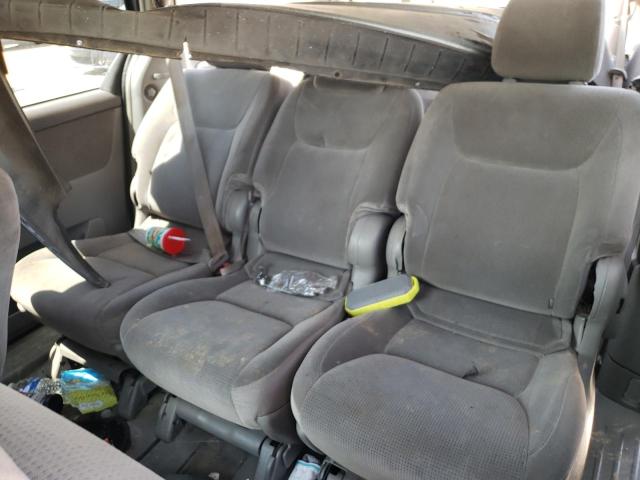 Photo 6 from auction – 2004 TOYOTA SIENNA CE with VIN 5TDZA23C94S191667