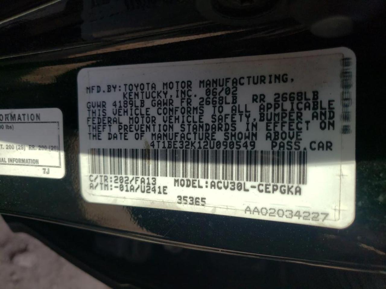Photo 10 from auction – 2002 TOYOTA CAMRY LE with VIN 4T1BE32K12U090549