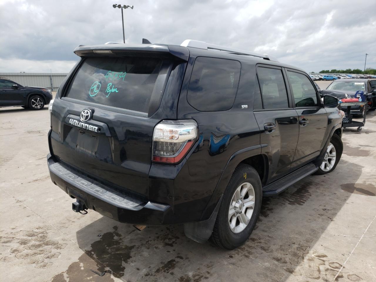 Photo 4 from auction – 2018 TOYOTA 4RUNNER SR with VIN JTEBU5JR4J5496203